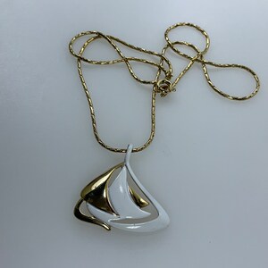 Vintage 17” Necklace Gold Toned Abstract Triangular Design With White Enamel Used