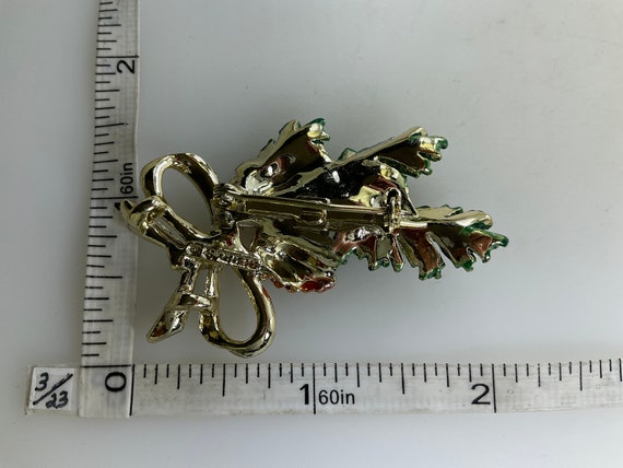 Vintage Gerrys Pin Brooch Gold Toned Christmas Pi… - image 2
