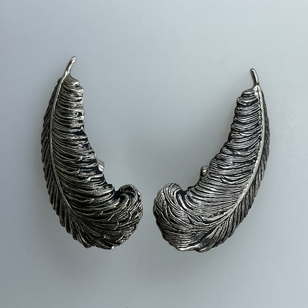Vintage SAC Clip On Earrings Silver Toned Feather Design Used