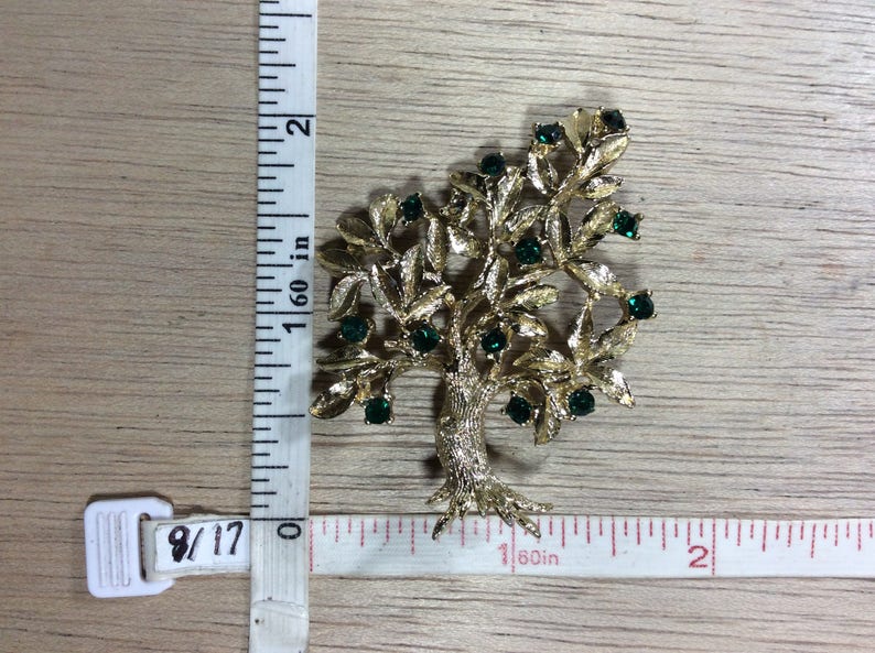Vintage Gold Toned Pin Brooch Tree Green Rhinestones Used