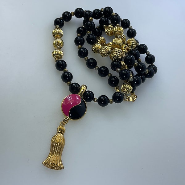 Vintage Avon 34” Necklace With Gold Toned Black Beads Pink Black Enamel Used