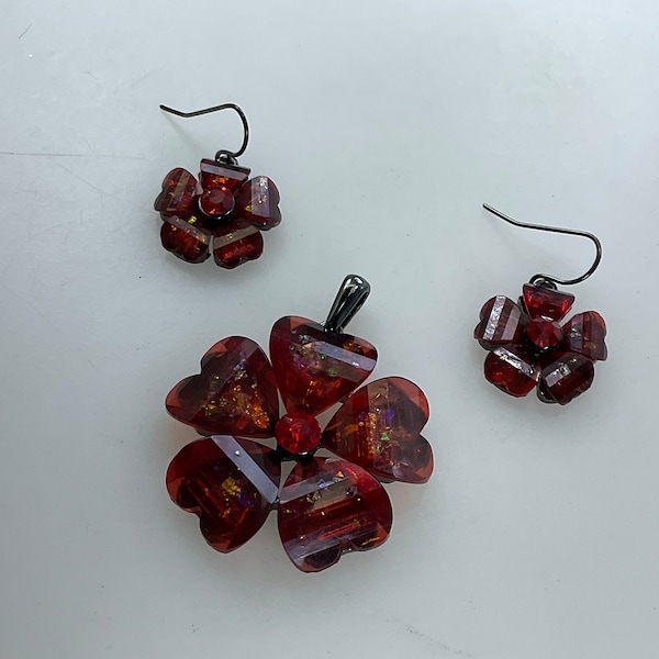 Vintage Pendant Dangle Earrings Set Oxidized Flower With Red Rhinestones Used