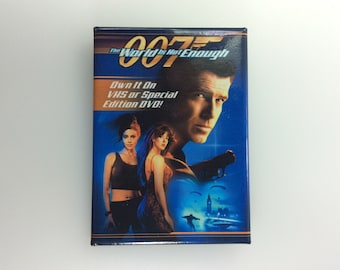 Vintage Pin Back Button United Artists Danjag 007 The World Is Not Enough Own It On Video Or Special DVD 2000 Used