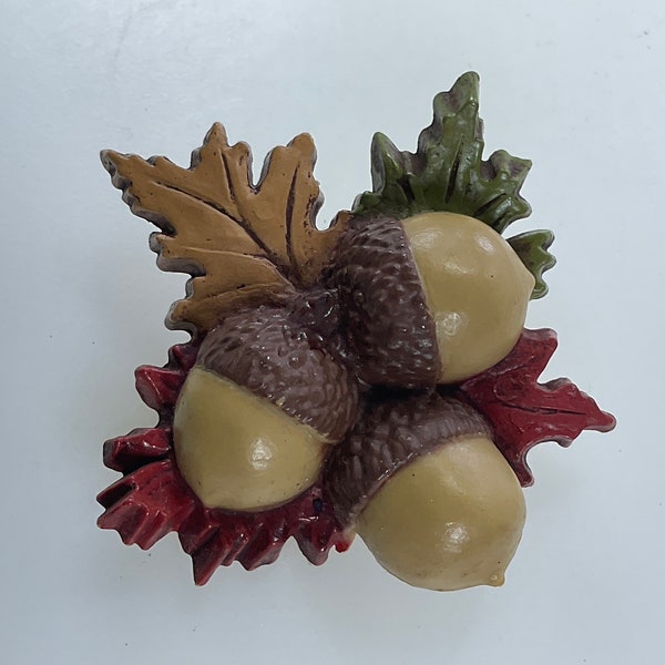 Vintage Hallmark Pin Brooch Acorns And Leafs Brown Orange Green Used