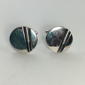 Vintage Swank Cuff Links Silver Toned Round With Screw Like Design And Black Accent Used