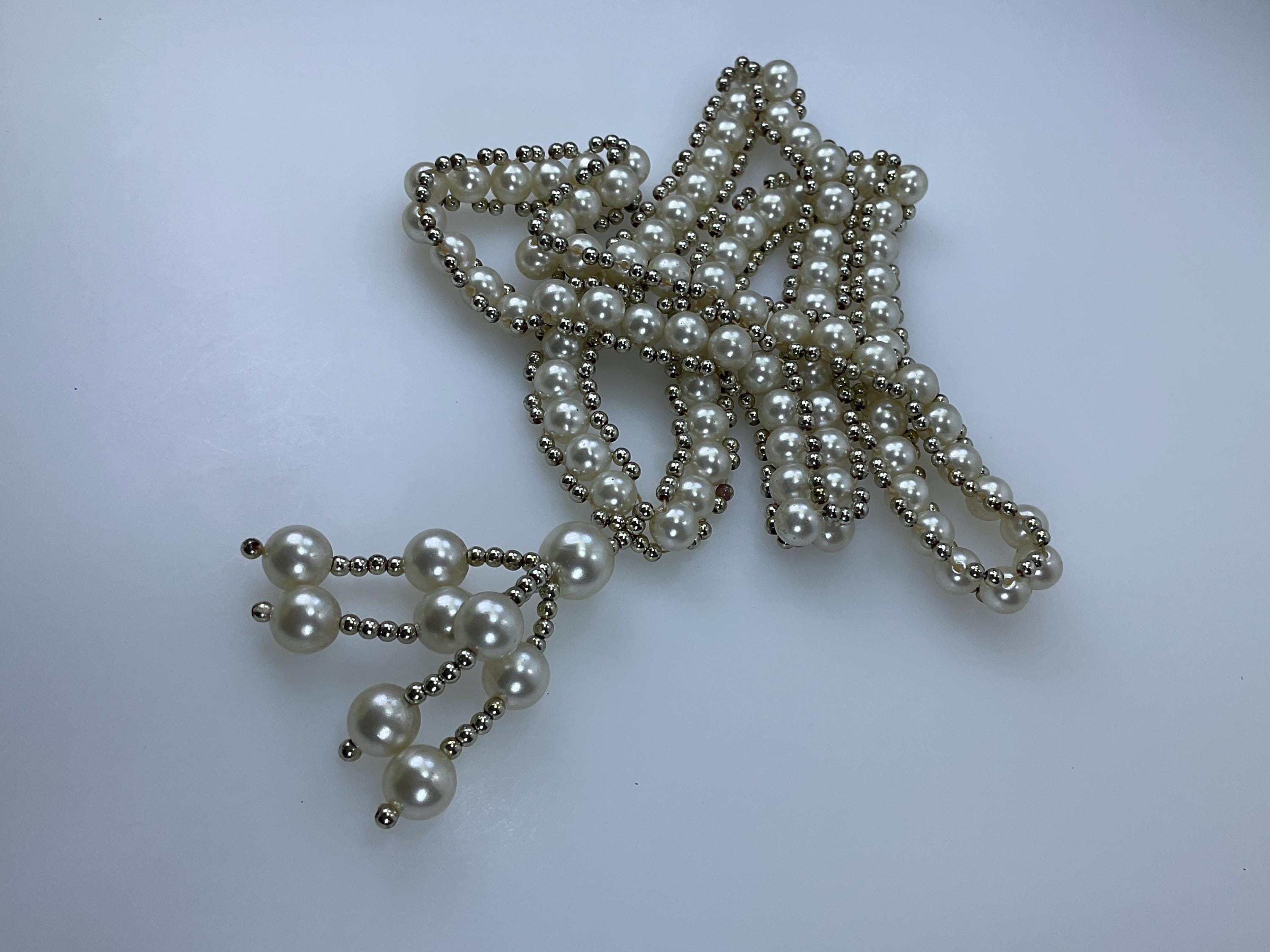 Vintage 28” Necklace With Gold Toned And White Pearly Beads Used