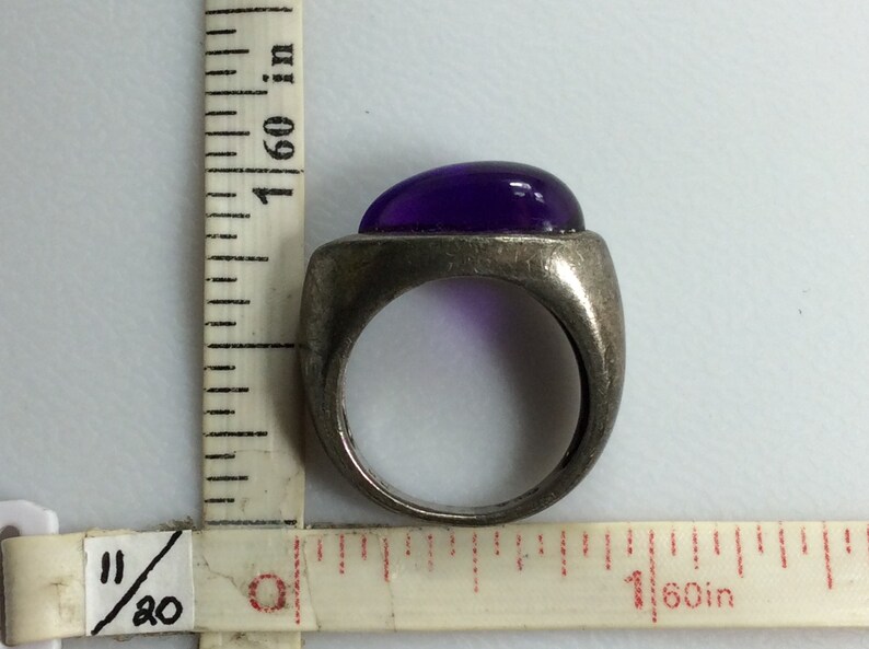 Vintage Ring Size 7 Sterling Silver 925 Teardrop Design With Purple Glass Needs Cleaned Used