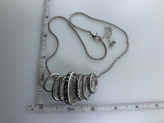 Vintage 18”-21” Necklace Silver Toned Ovals With … - image 2