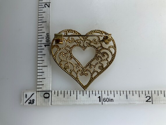 Vintage Pin Brooch Gold Toned Filigree Heart Desi… - image 2