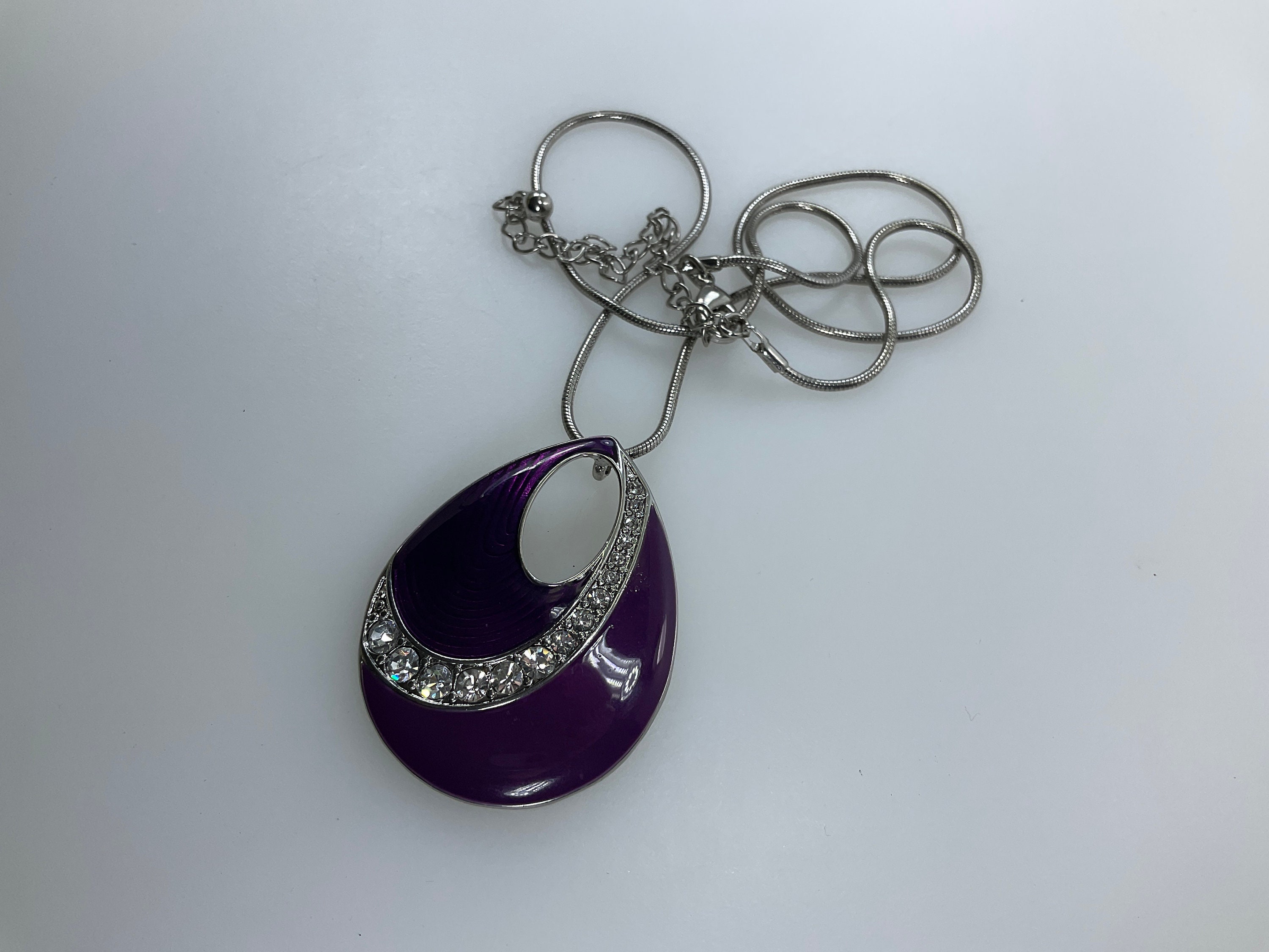 Vintage 18”-21” Necklace Silver Toned Teardrop With Purple Enamel And Clear Rhinestones Used