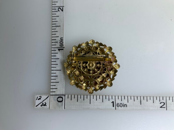 Vintage Pin Brooch Gold Toned Round Design With G… - image 2