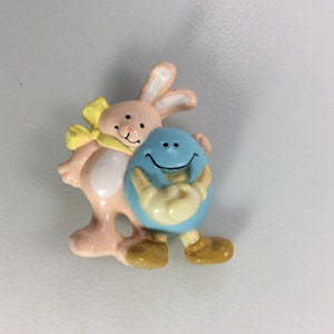 Vintage Pin Brooch Easter Bunny Rabbit With Egg Blue Pink Brown And Yellow Used