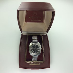 Vintage Reliance Men&#39;s Watch Working Condition In Burgundy Box Needs Band And Cleaned Used
