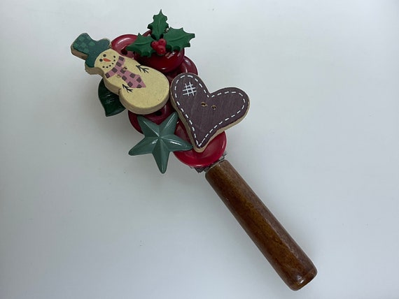 Vintage Pin Brooch Christmas Design With Snowman … - image 1