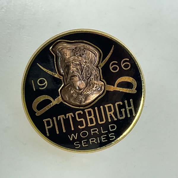 Vintage Balfour Pin Gold Copper Toned Round 1966 Pittsburgh Pirates World Series Black Enamel Used