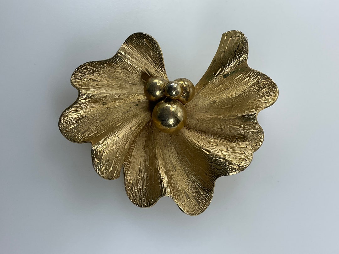 Vintage Coro Pin Brooch Gold Toned Leaf With Berries Design Used Etsy