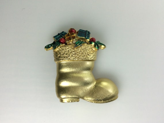 Vintage Pin Brooch Gold Toned Christmas Santa Boo… - image 1