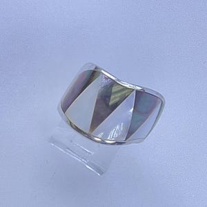 Vintage Ring Size 8.25 Sterling Silver 925 Wave Design Triangles MOP Brown-Shell Needs-Cleaned Used