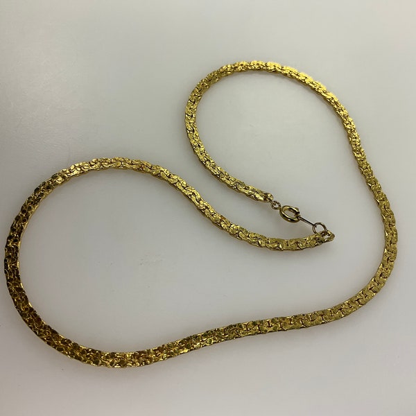 Vintage 18” Necklace Gold Toned Textured Flat Chain Used