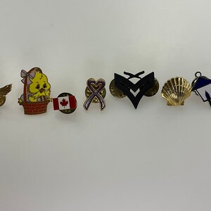 Vintage Lot Of 8 Pins Assorted Design As Is Used
