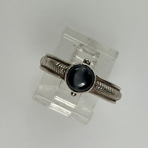 Vintage Ring Size 7.75 Sterling Silver 925 Round Black Fiber Optic Stone Used