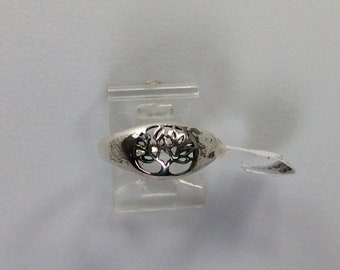 Vintage Ring Size 7 Sterling Silver 925 With Tree Of Life New Old Stock