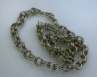 Vintage 28” Necklace Gold Toned Chain Used