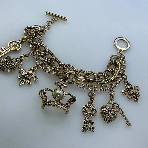 Vintage 8.25” Bracelet 2 Strands Gold Toned Chains With Charms And Faux Pearl Crown Hearts Keys Fluer Di Lis Used