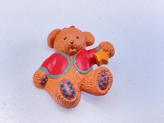 Vintage Plastic Pin Brooch Hallmark Cards Inc Bear Used
