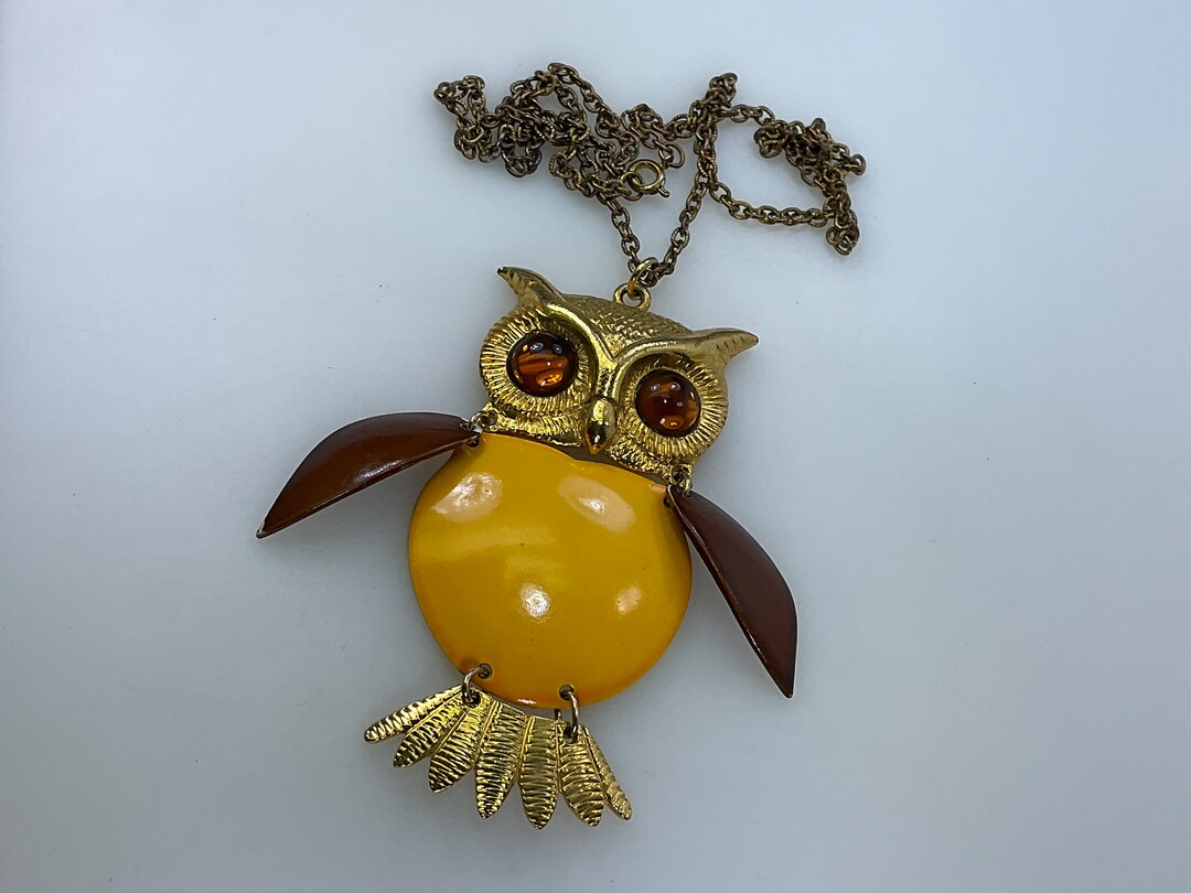 Vintage 24 Necklace Gold Toned Owl Brown Yellow Enamel Orange