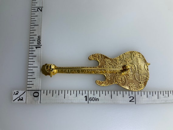 Vintage Pin Brooch Gold Toned Hard Rock Cafe Guit… - image 2