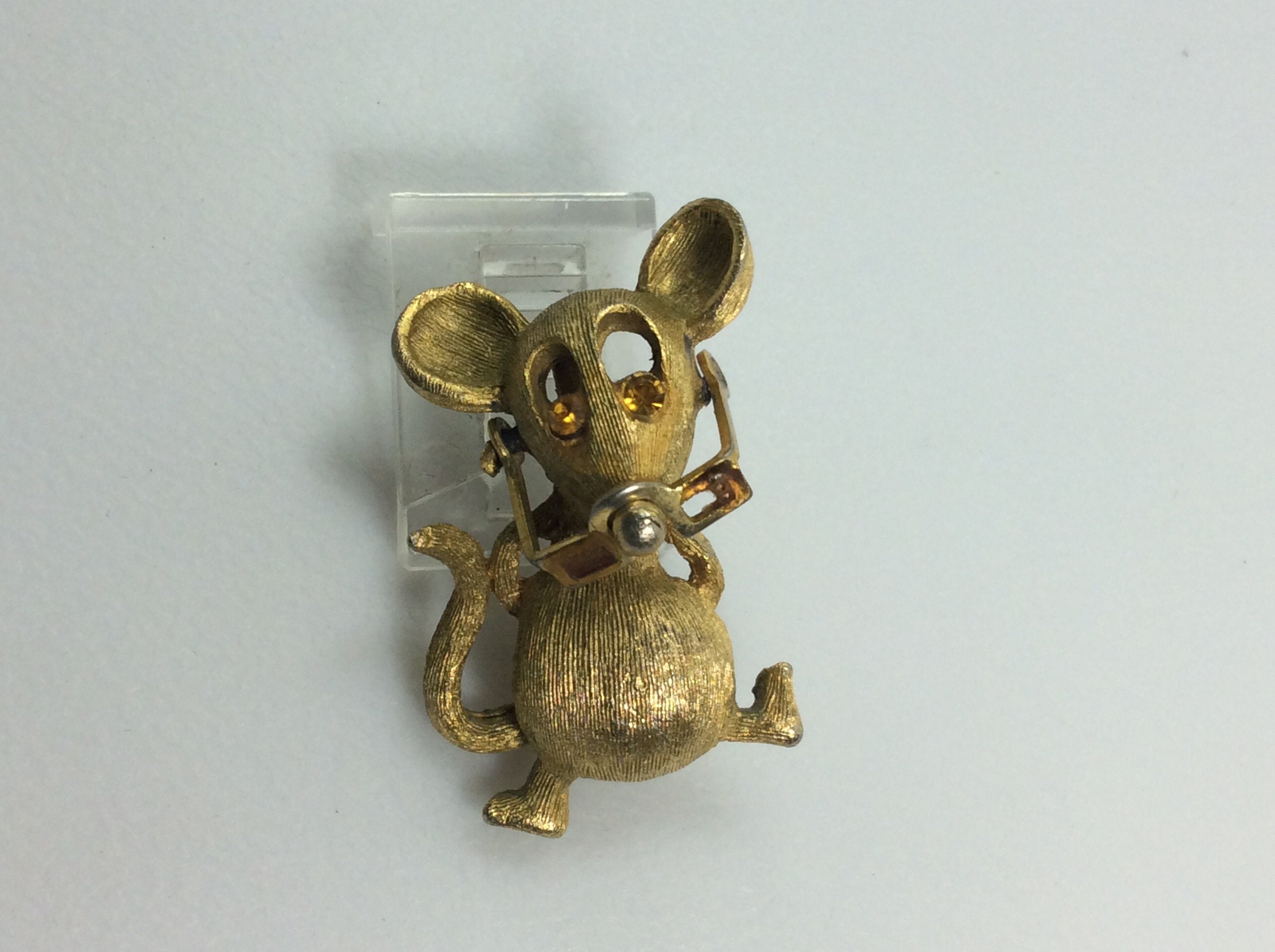 Broche Souris Vintage Années 90 - Lunettes Articulées Et Strass Doré | Bijou Rétro Métal