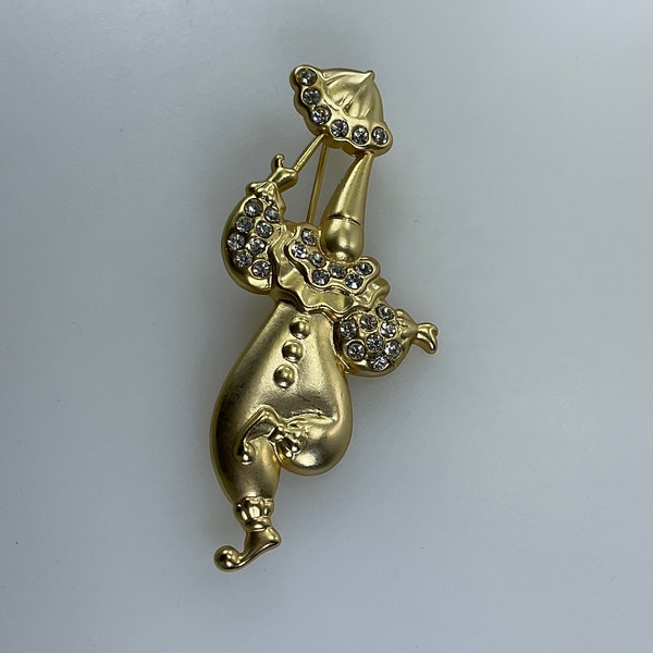 Vintage Pin Brooch Gold Toned Clown With Umbrella Design And Clear Rhinestones Used