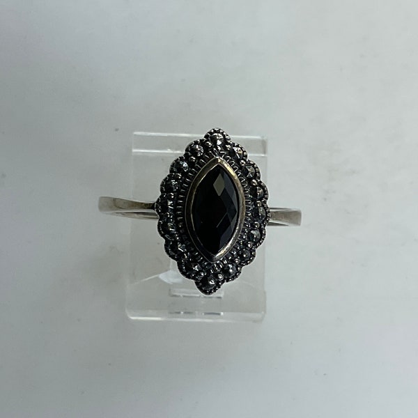 Vintage Ring Size 9.25 Sterling Silver 925 With Marquis Black Onyx Needs Cleaned Used