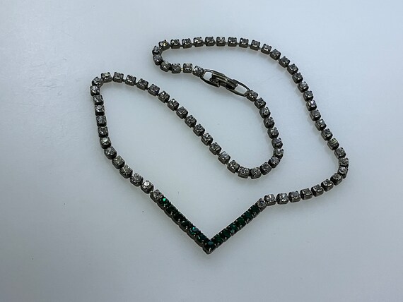 Vintage 15” Necklace Silver Toned With Green And … - image 1