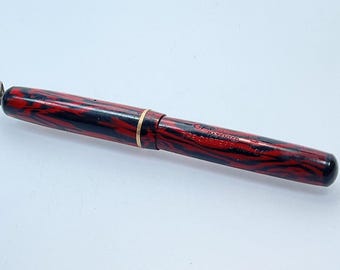 Vintage Carters Red And Black Marbled Fountain Pen With Twist Cap Untested Non-Working Used
