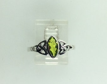 Vintage Ring Size 10 Sterling Silver 925 Marquis Trinity Knots With Peridot New Old Stock