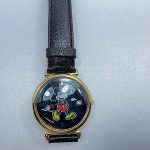 Vintage Women’s Pulsar Disney Mickey Mouse Watch With Leather Band Works Used