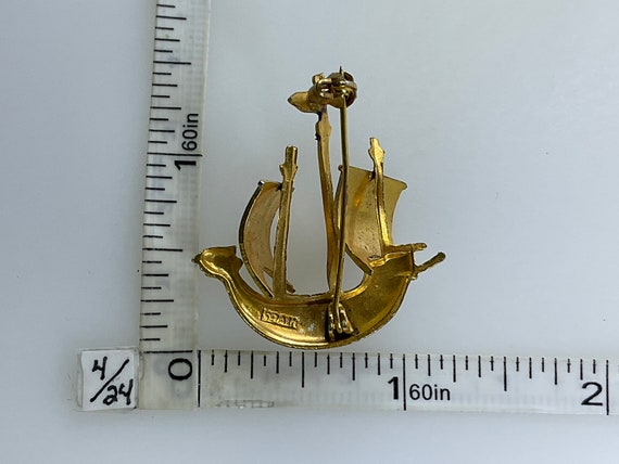 Vintage Pin Brooch Gold Toned Spanish Ship With R… - image 2