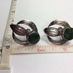 Vintage 925 Sterling Silver 8.7g Screw Back Earrings Green Jadeite Need Cleaned Used