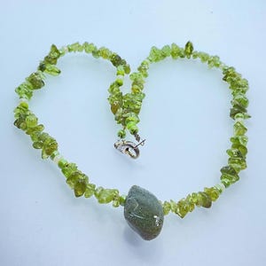 Vintage 16” Silver Toned Necklace With Green Stones Used