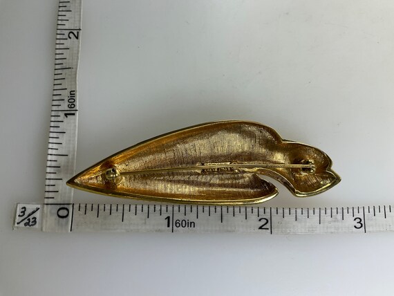 Vintage Napier Pin Brooch Gold Toned Sculpted Abs… - image 2