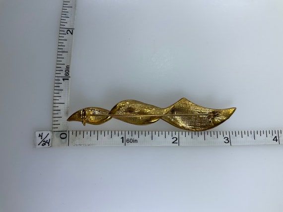 Vintage Pin Brooch Gold Toned Textured Twist Used - image 2