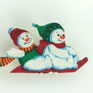 Vintage Pin Brooch Fabric Two Snowmen On Sled Red White Green Blue Sparkles Used