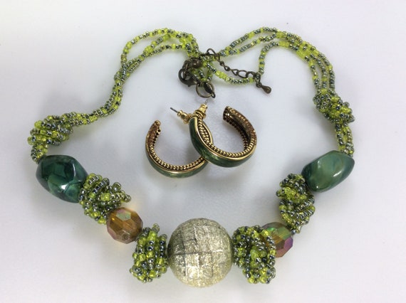 Vintage 15"-17" Necklace Hoop Earrings Set Gold T… - image 1