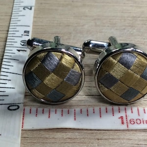 Vintage Silver Toned Silver Gold Thread Checkerboard Cuff Links Used image 1