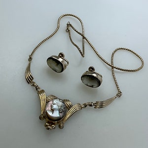 Vintage Loran Sim 16” Necklace Screw Back Earrings Set Gold Filled Oval Cameo Design Brown White Shell Used