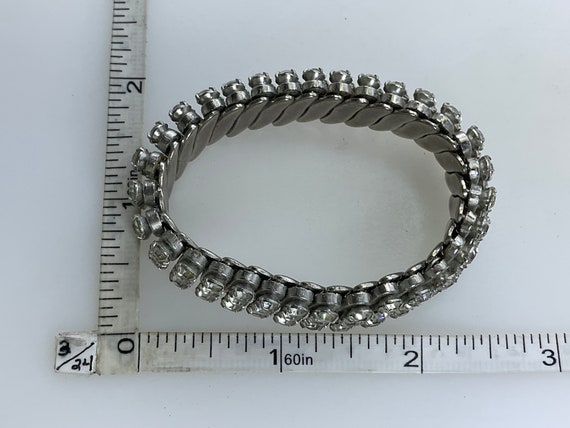 Vintage 6” Bracelet Silver Toned Stretch With Cle… - image 2