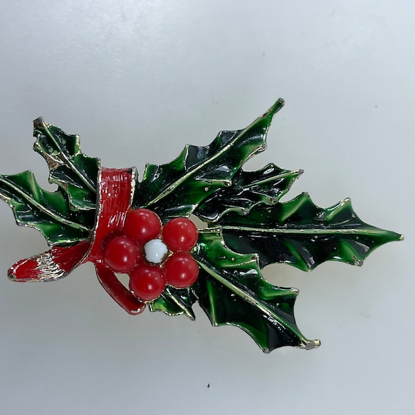 Vintage Pin Brooch Gold Toned Christmas Holly Leaves With Ribbon And Berries Green Red Enamel Used