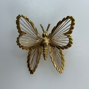 Vintage Monet Pin Brooch Gold Toned Wired Butterfly Design Used